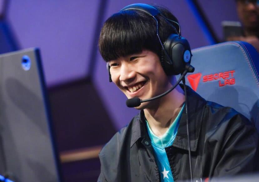 的训练让球 的训练让球